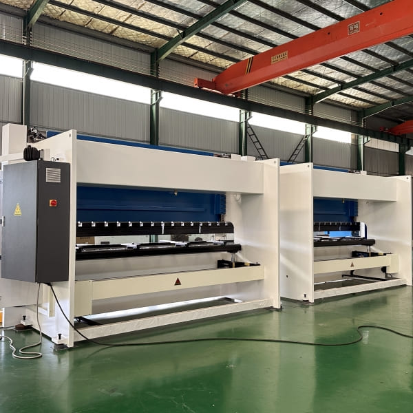 CNC Tandem Press Brakes CNC Tandem Press Brakes