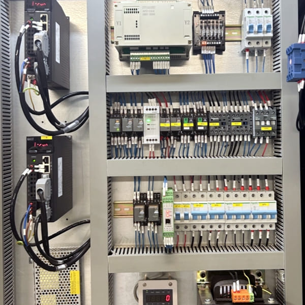 CNC Tandem Press Brakes CNC Tandem Press Brakes