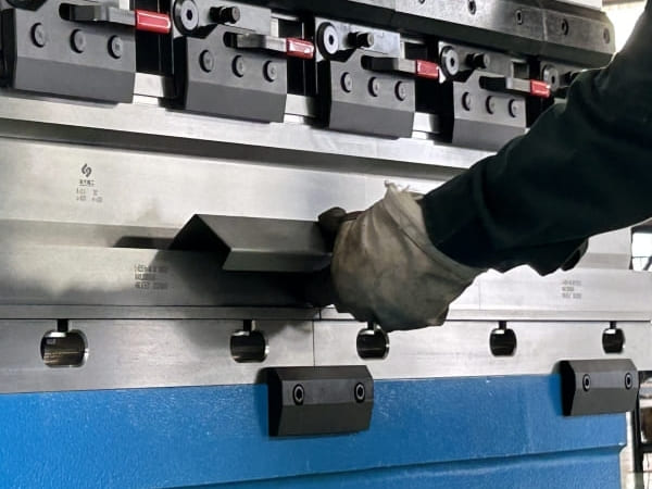 Discover the STARS Advantages: Excellence in Press Brake Machine