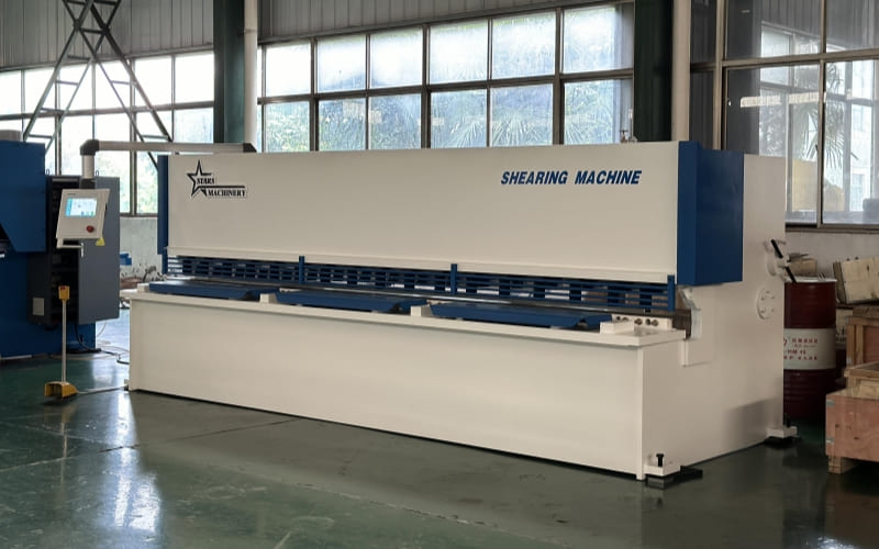 QC12K series Swing Beam Hydraulic Shearing Machine