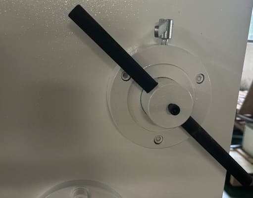 QC12K series Swing Beam Hydraulic Shearing Machine